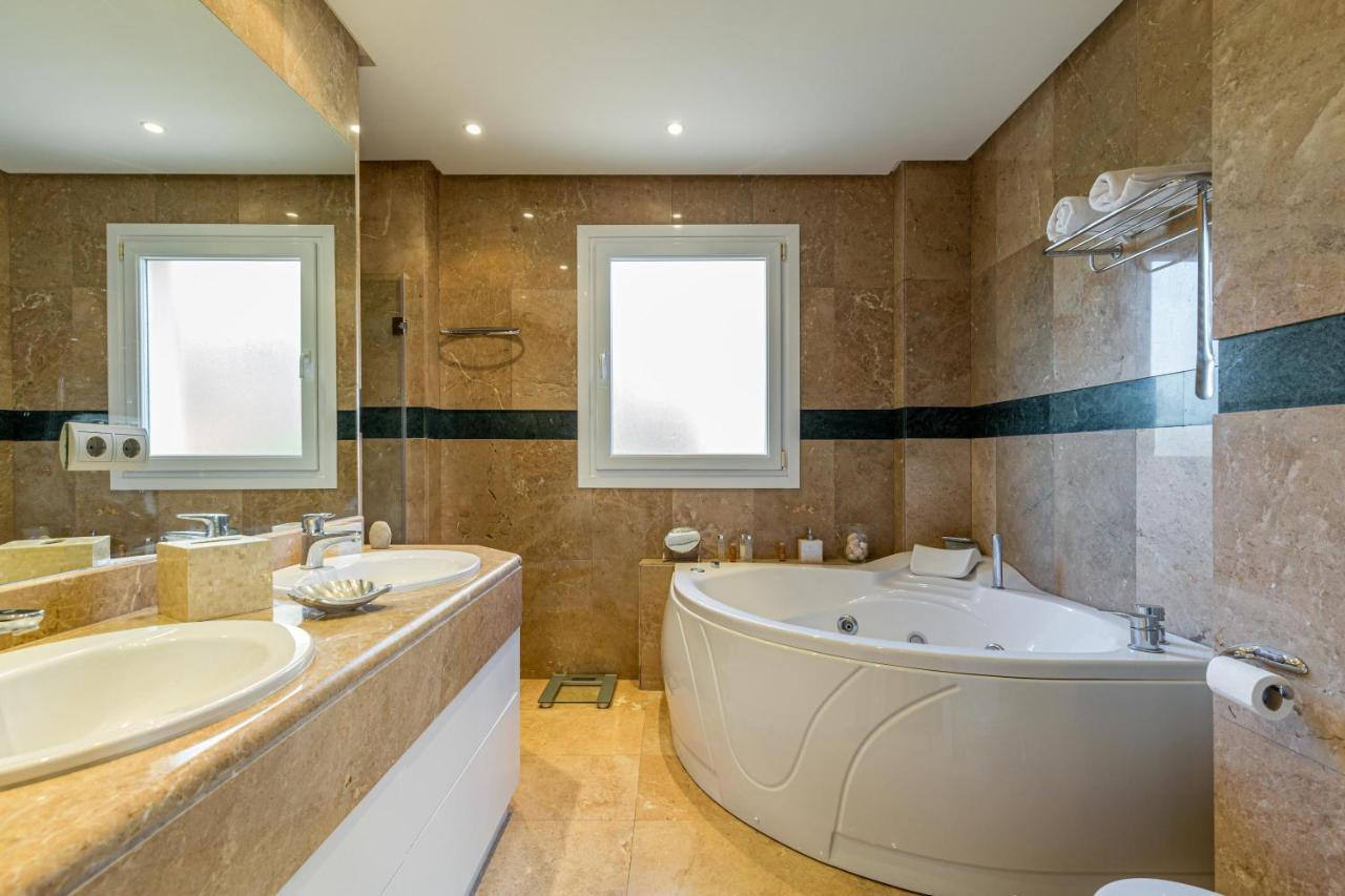 Penthouse Puerto Banus Holiday home Marbella